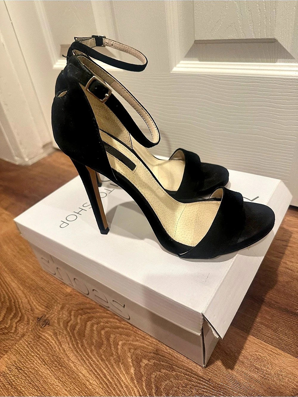 Topshop Black Ankle Strap Platform Heels Like New